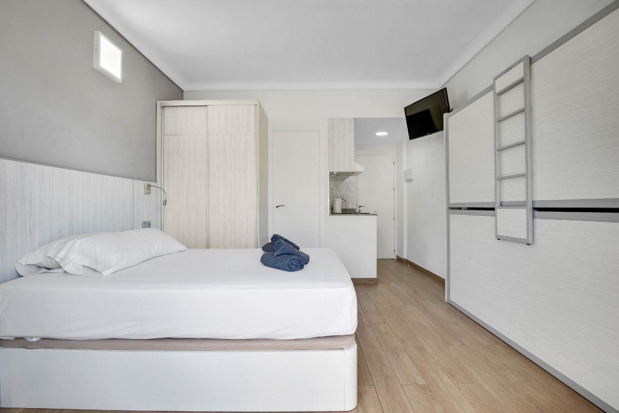 Carihuela Palace 417 By Ivi Real Estate Torremolinos Dış mekan fotoğraf