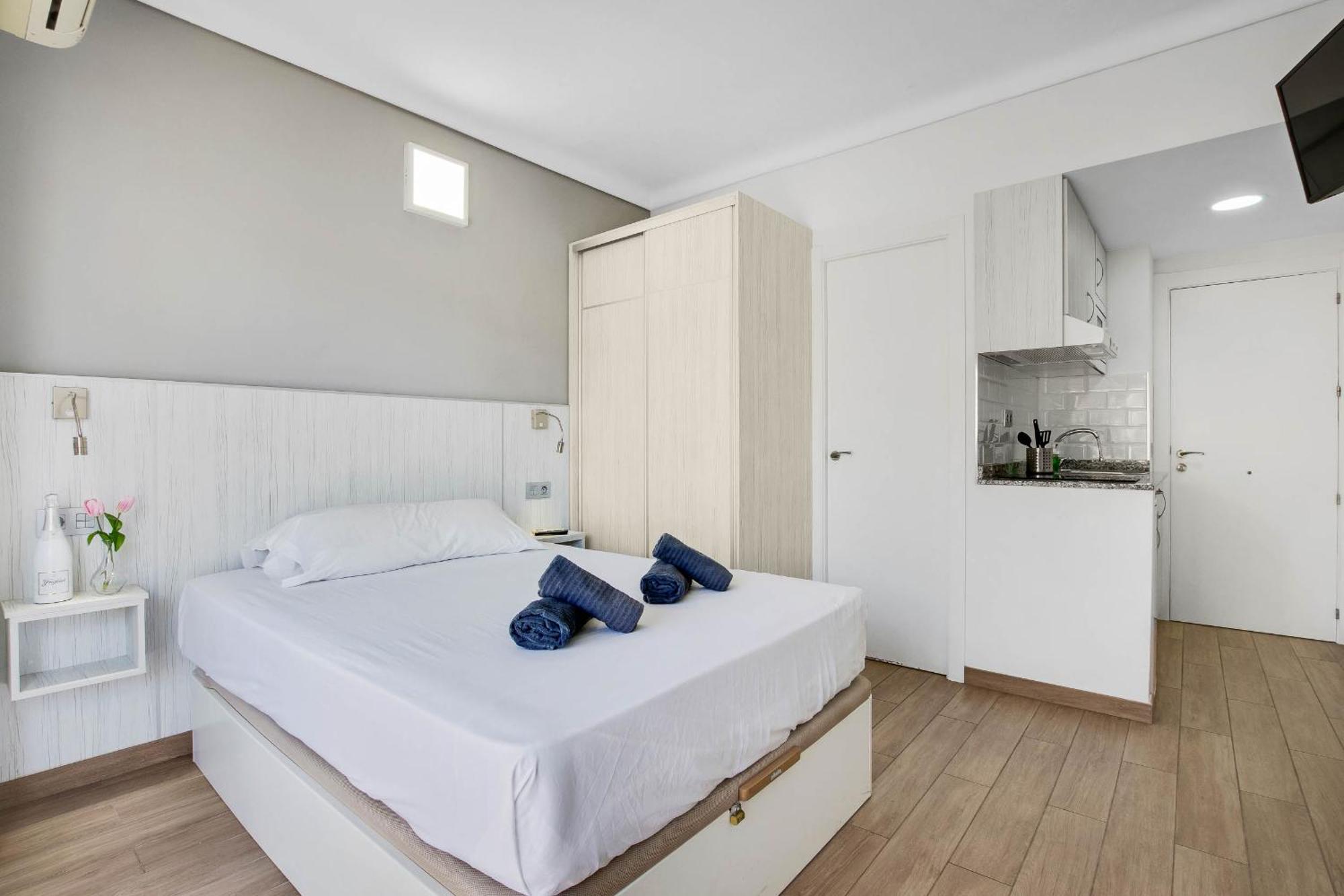 Carihuela Palace 417 By Ivi Real Estate Torremolinos Dış mekan fotoğraf